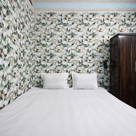 Hotel O Blue Cherry Guest House Calcutta Eksteriør billede
