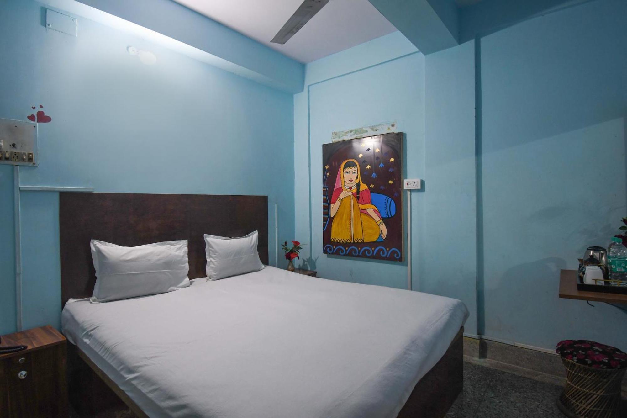 Hotel O Blue Cherry Guest House Calcutta Eksteriør billede