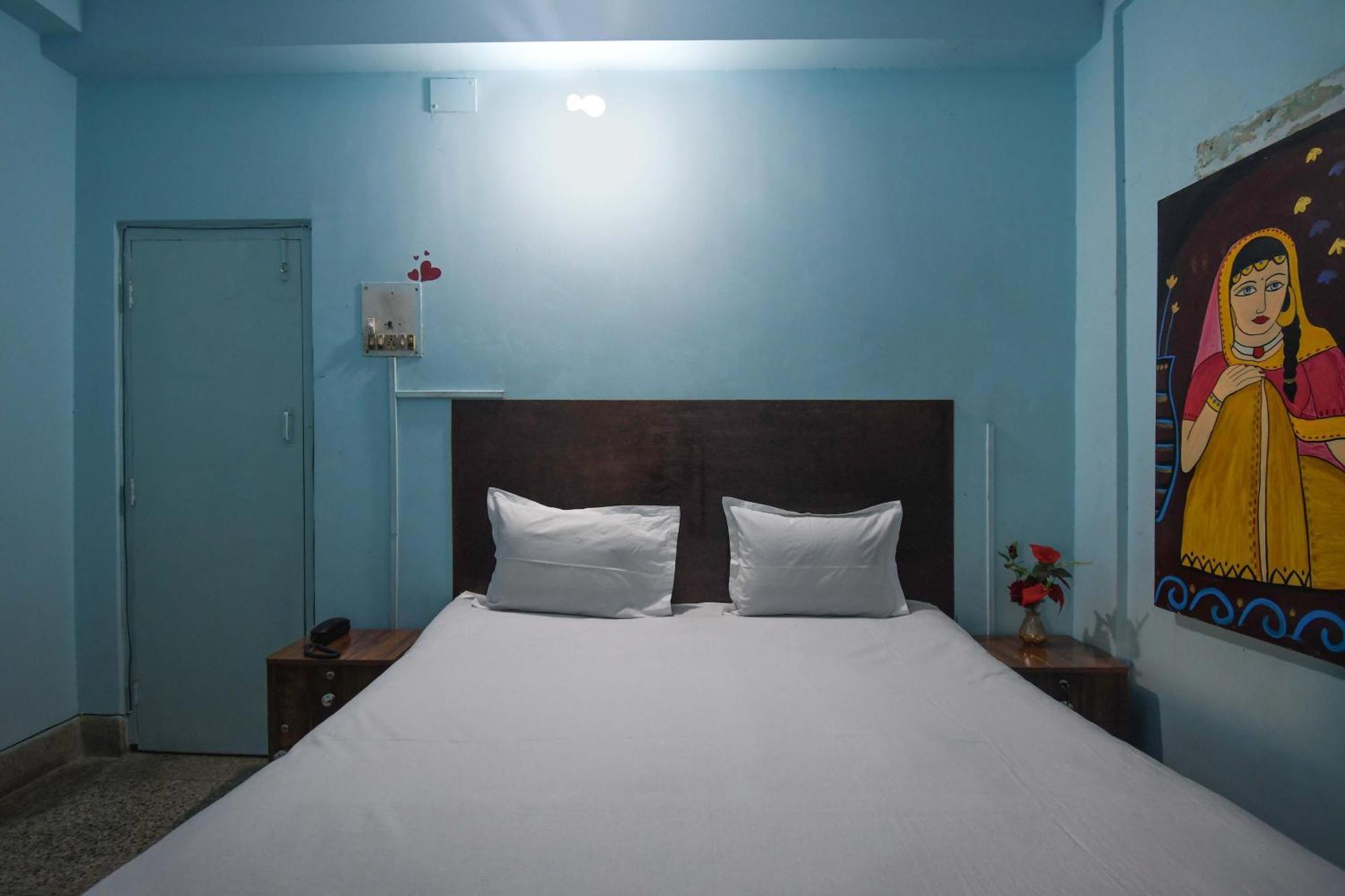 Hotel O Blue Cherry Guest House Calcutta Eksteriør billede